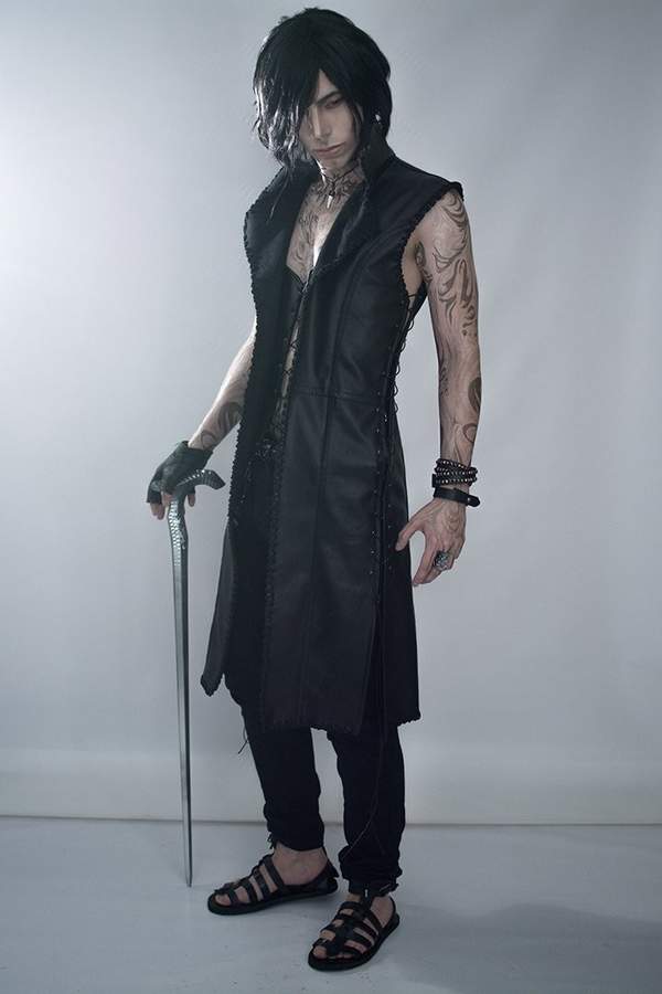 国外小哥哥COS《鬼泣5》角色V 还原贼高,神似本尊