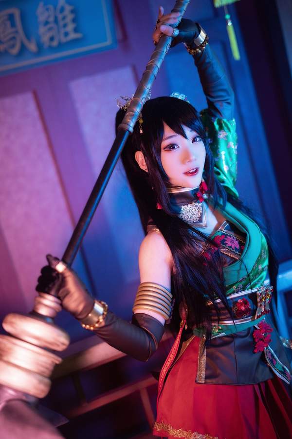 韩国美女Cos《真三国无双8》关银屏 娇俏可爱活力十足