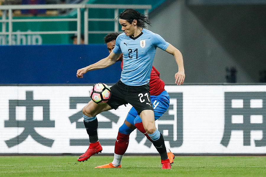 卡瓦尼当选中国杯最佳球员