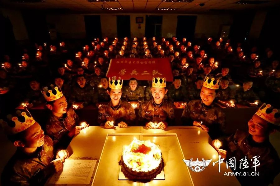 马上毕业了,陆军军医大学士官学校这些学兵都