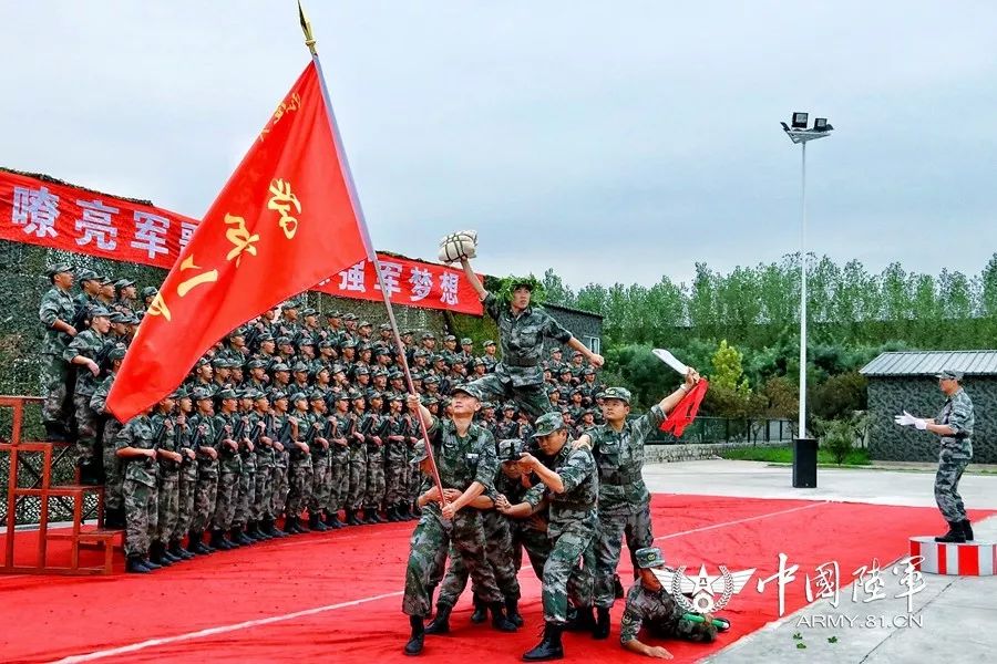 马上毕业了,陆军军医大学士官学校这些学兵都