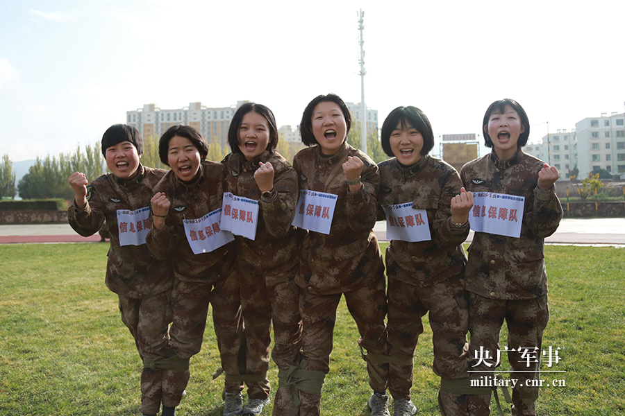 第76集团军某旅举行首届铁锤子杯军事体育运