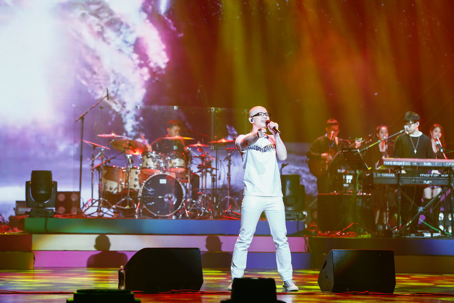 平安“糖”演唱会北京开唱 向儿子深情告白