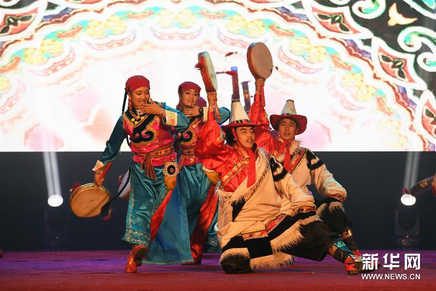 民族歌舞《香巴拉之约》在兰州上演