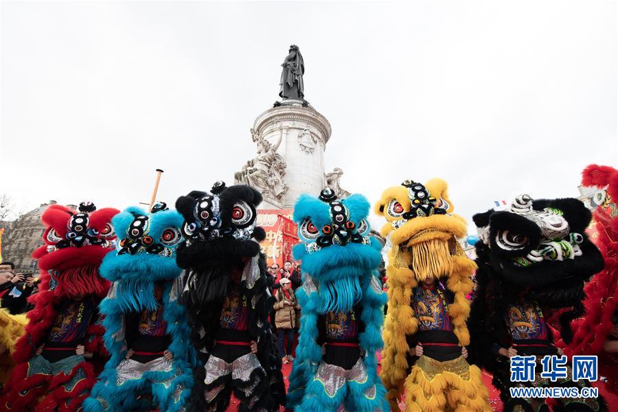 巴黎举行活动庆祝中国农历新年