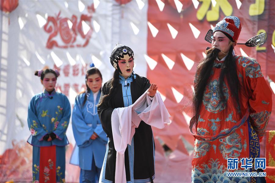 文化惠民 送戏下乡