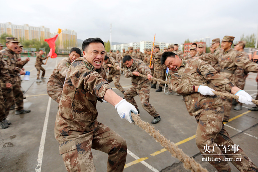 第76集团军某旅举行首届铁锤子杯军事体育运