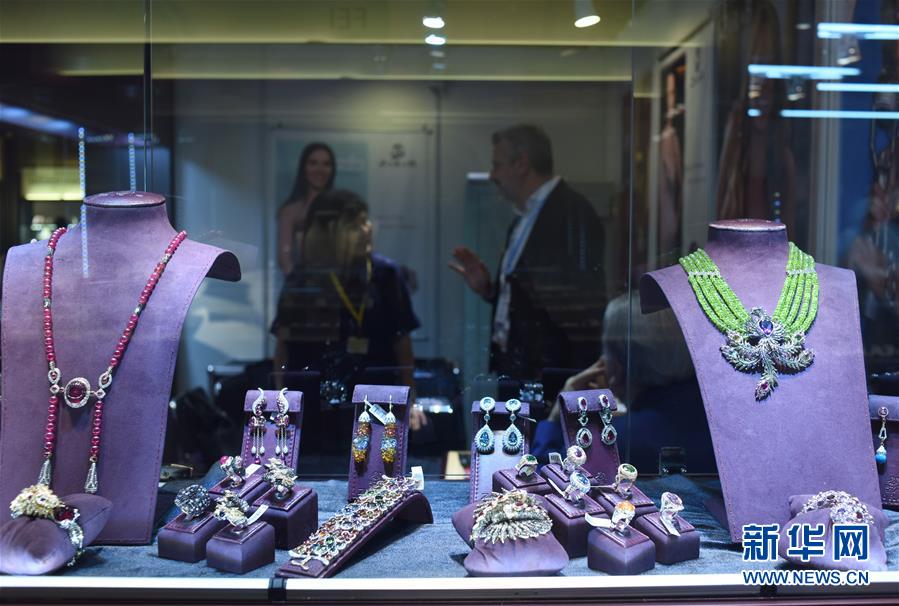 第三十一届六月香港珠宝首饰展览会揭幕