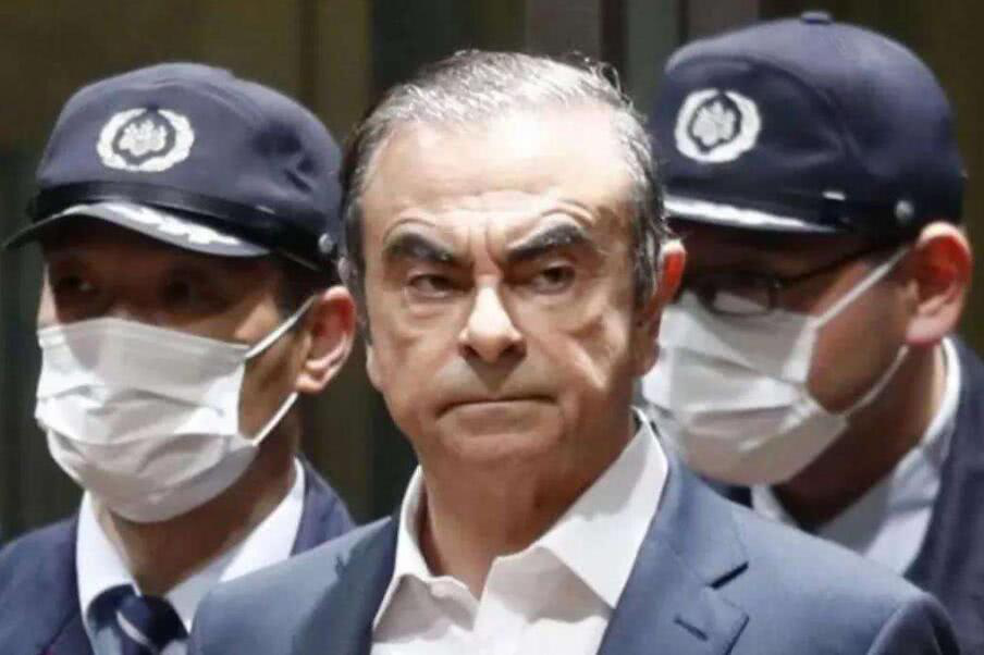 日产老总逃_日产gtr(2)