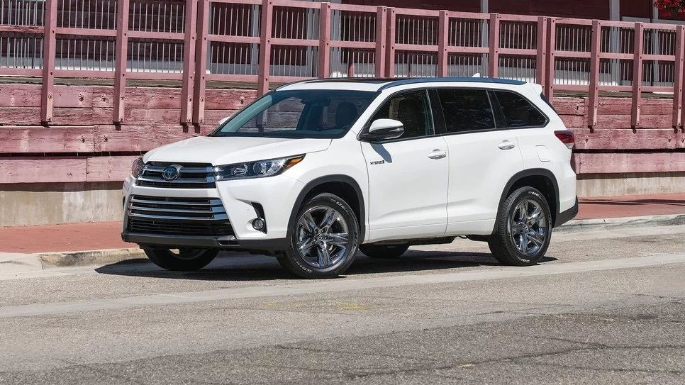 尺寸大空间足，配置还高，这几款SUV才是好男人的选择！