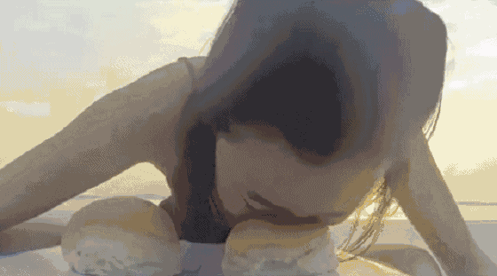 电钻吃玉米滚烂头皮,脸怼面包发x暗示,更奇葩的是妻子