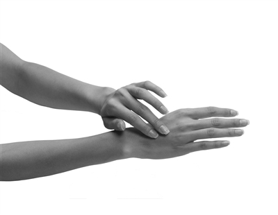 小小指甲里藏着健康密码