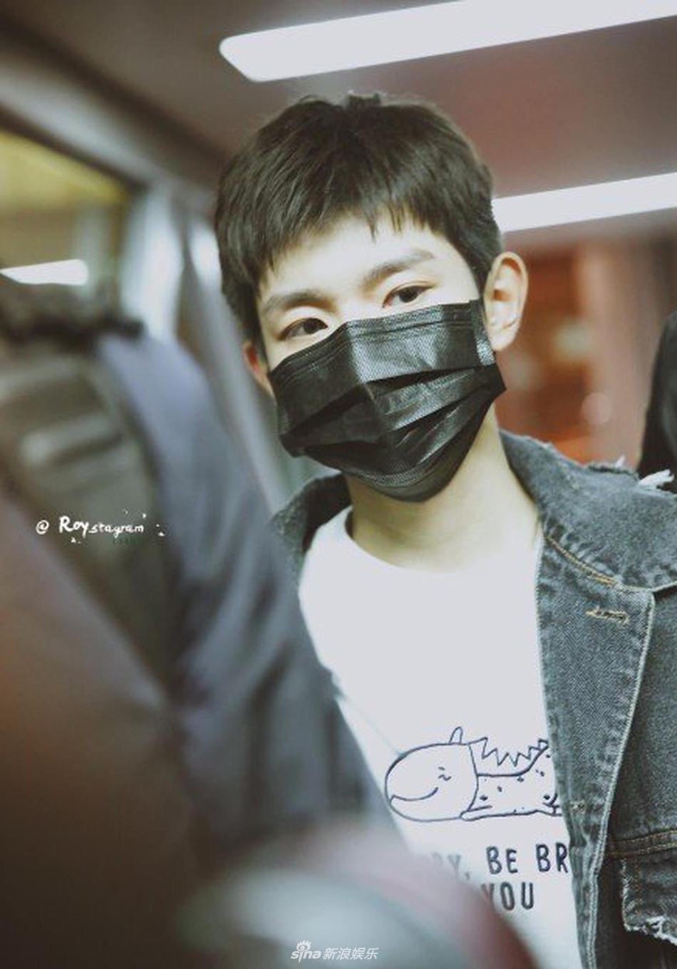 好刚一男的!王源新发型狗啃刘海上线更有男人味