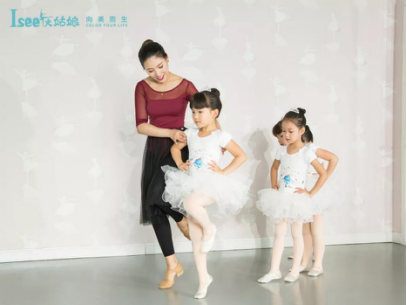 “2018年网友信赖的艺术培训机构品牌”评选活动结果出炉