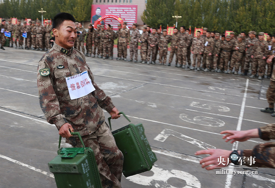 第76集团军某旅举行首届铁锤子杯军事体育运