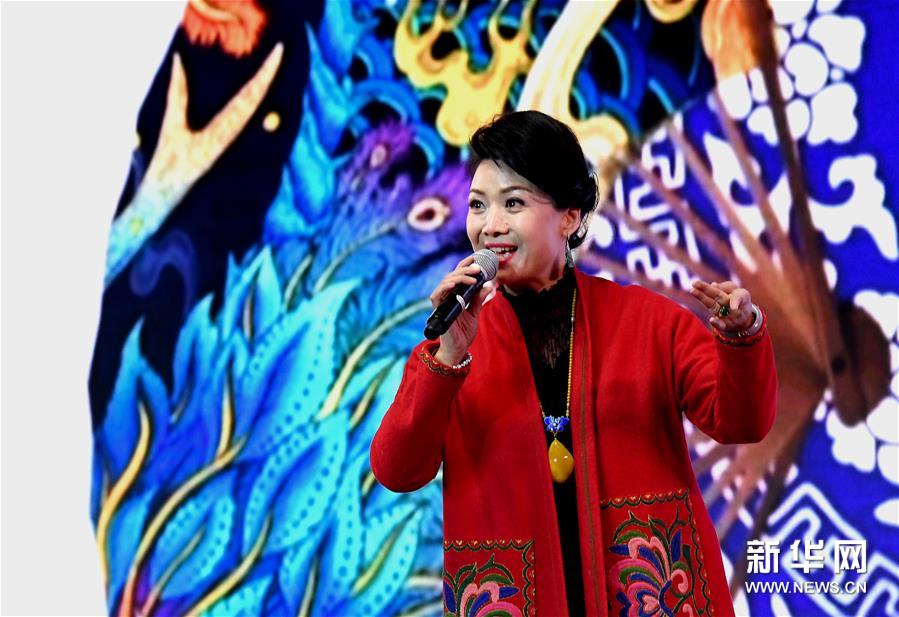 小手机上看大戏 网络戏曲盛会迎新年