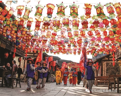 到千华古村赏灯逛庙会