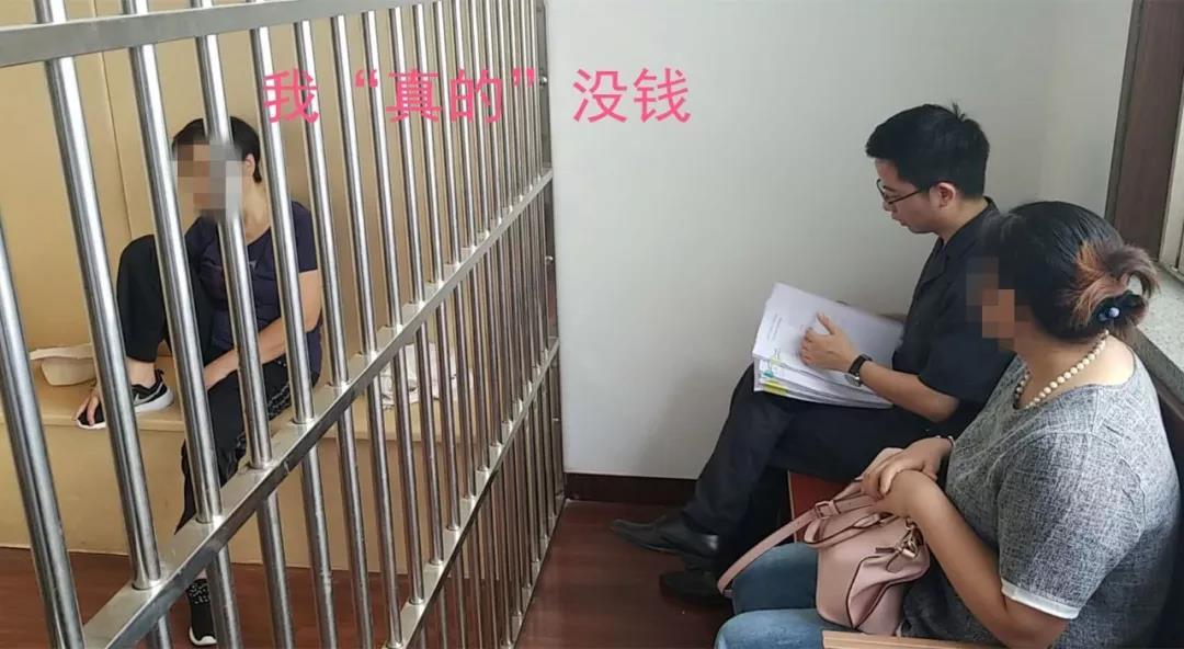 哭穷要求解冻工资卡,老赖拒执被司法拘留15天