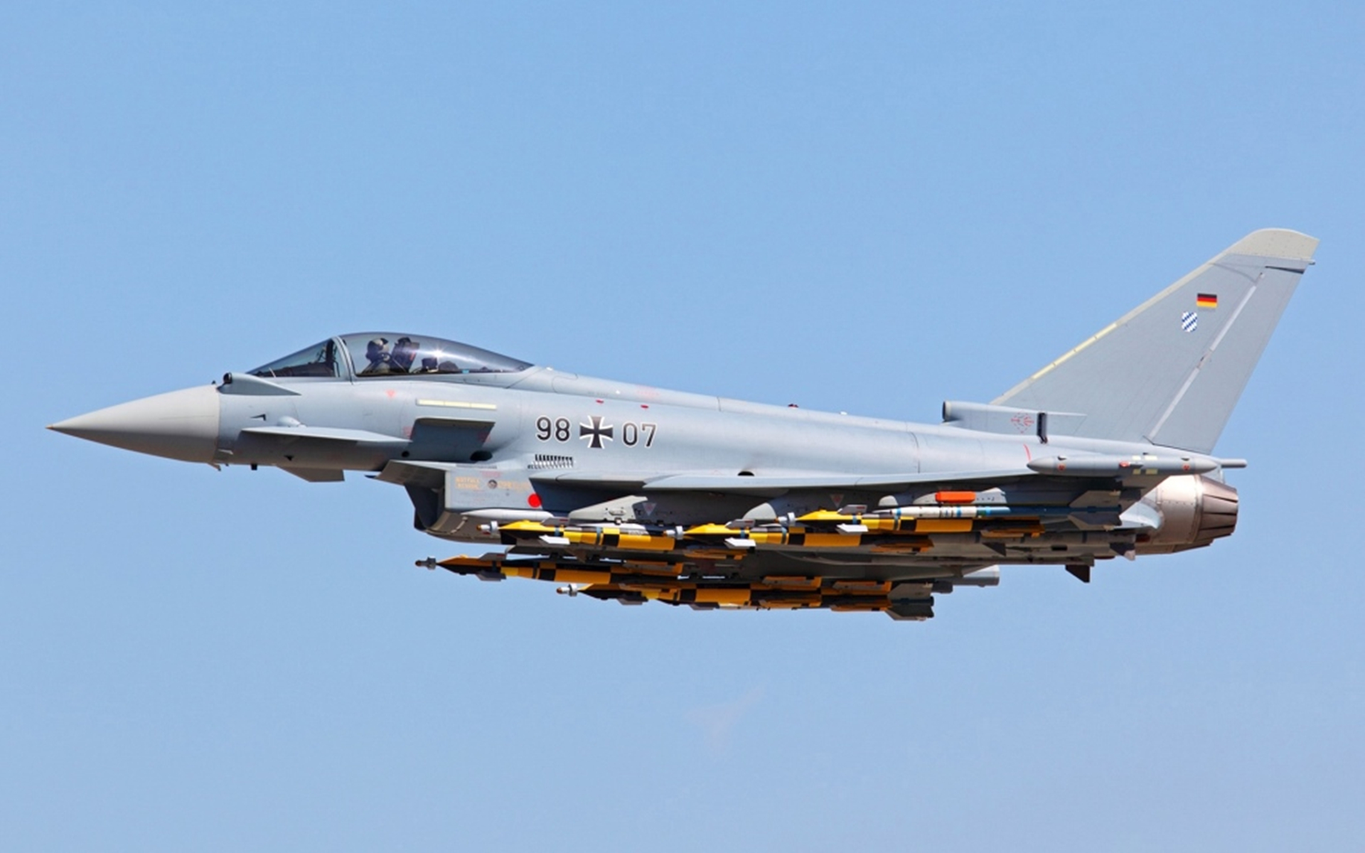 德国计划更新核攻击机,美国力推本国战机出口