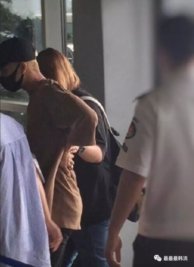 被粉丝喊退团!善待王嘉尔就这么难吗?