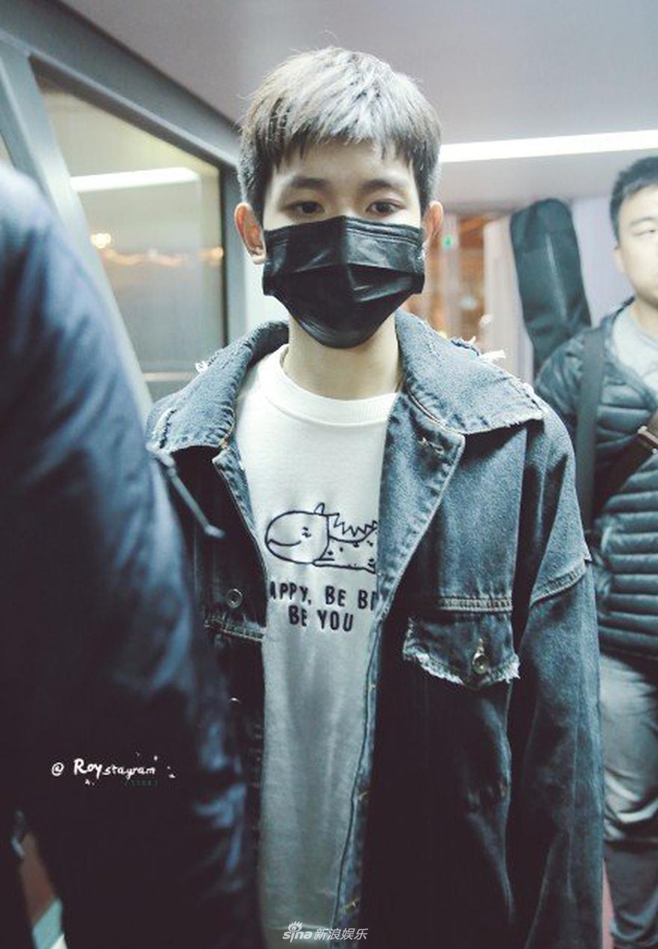 好刚一男的!王源新发型狗啃刘海上线更有男人味