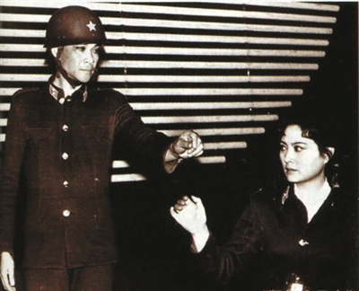 王学圻 20年后再演话剧,熟悉又胆怯