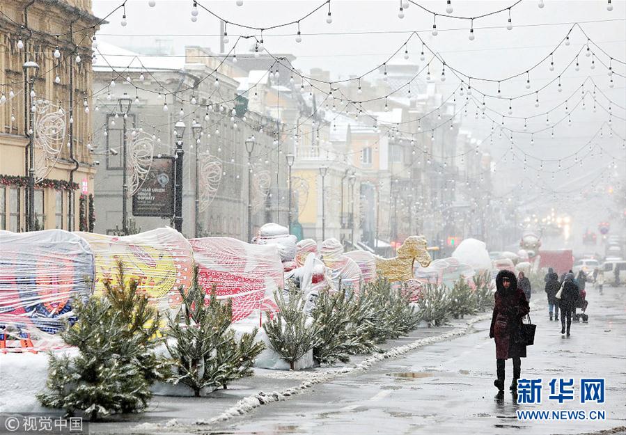 乌克兰基辅迎来降雪