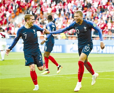 昨夜今晨|俄罗斯世界杯|丹麦队|守门员_新浪新