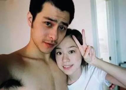 长了一张美艳精明脸，怕不是恋爱中的傻白甜？