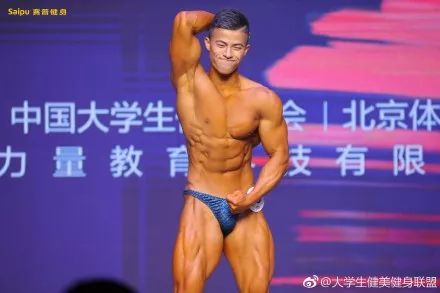 22岁大学生拿了健美全国冠军！听到他这几个月的食谱，惊呆了！
