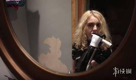 卡神这是一箭双雕啊!其团队为13岁女孩打造机械手臂