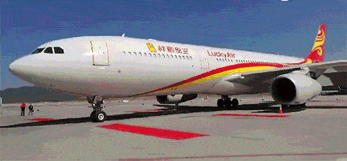 祥鹏航空应急滑梯释放演示