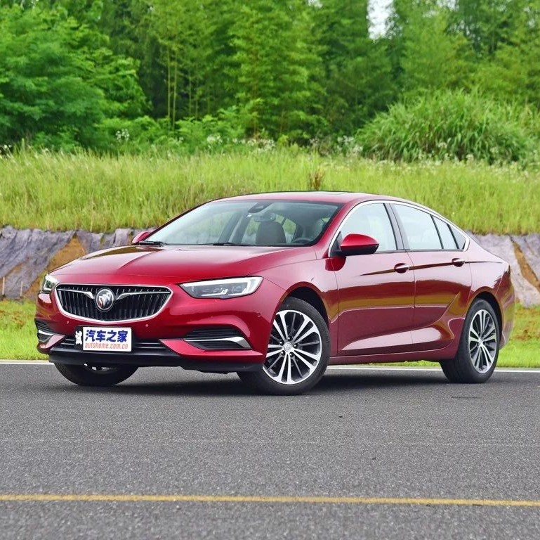 这台车颜值高、提速快、不费油，最主要的是好养！