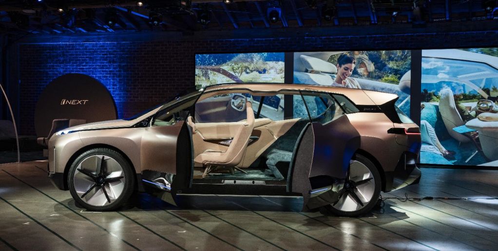 BMW Vision iNEXT： 用改变未来的步伐，引领新型消费潮流