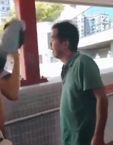 被暴徒烧伤的李伯醒了 醒来后他说了这句话