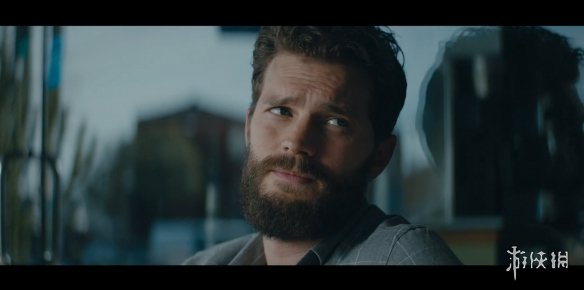 《五十度灰》男主最新电影《一塌糊涂》发布预告!