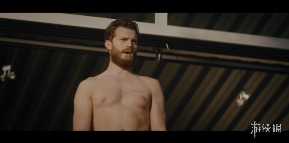 《五十度灰》男主最新电影《一塌糊涂》发布预告!