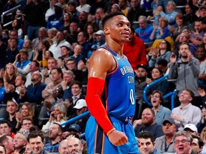 数据刷子or全能巨星?雷霆胜湖人豪取20+20+2