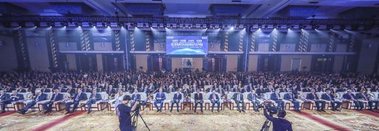 足球滚球水位分析技巧 - 从闹上法庭到握手言和,法院联手工会缓和劳资关系