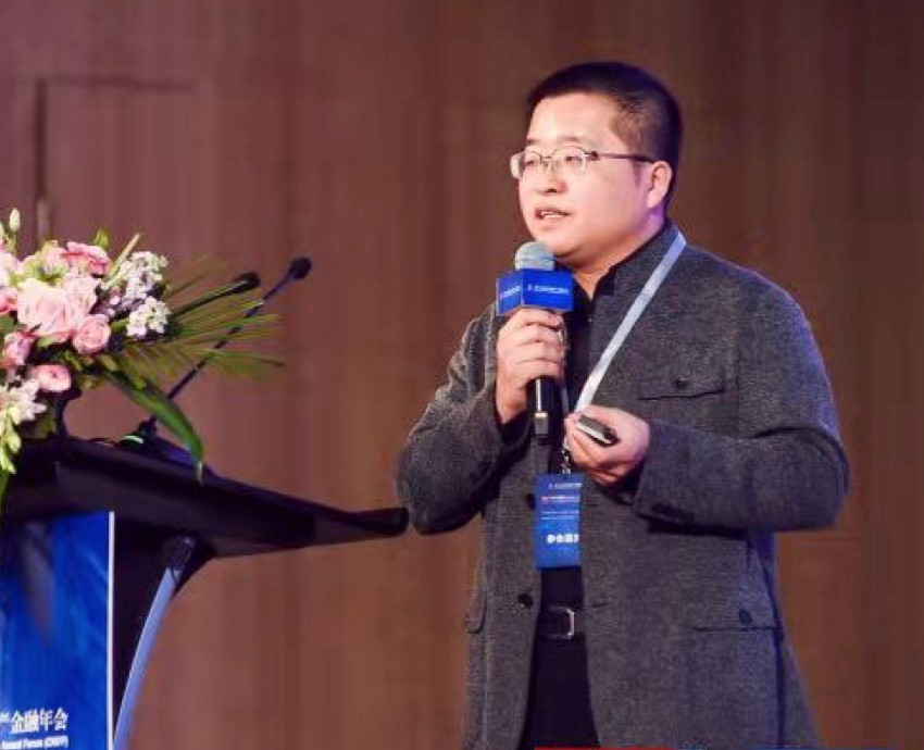 「至尊游戏平台可提现」Eskey知星大锅锅2019天秤座年运:拨开云雾见青天