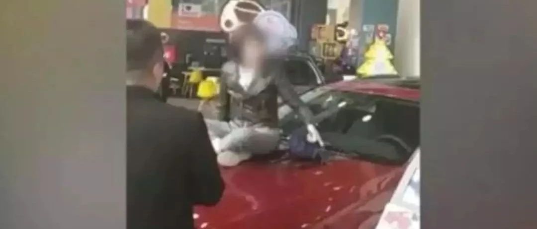 最新！中消协回应奔驰女车主维权事件，涉事双方达成和解