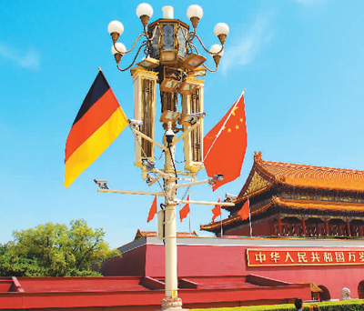 默克尔访华--中德互信渐加深(专家解读)
