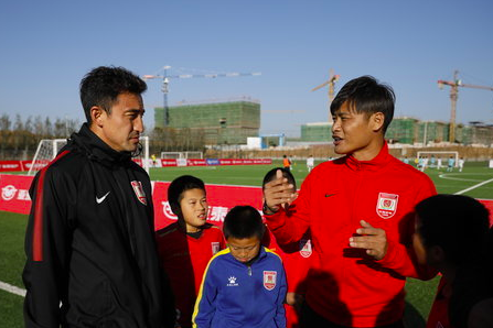 传奇将落幕!德转确认:杜震宇挂靴退役