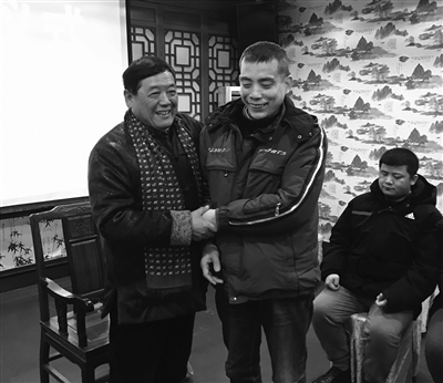 扬州宫廷鸟笼大师 头回收“盲徒”