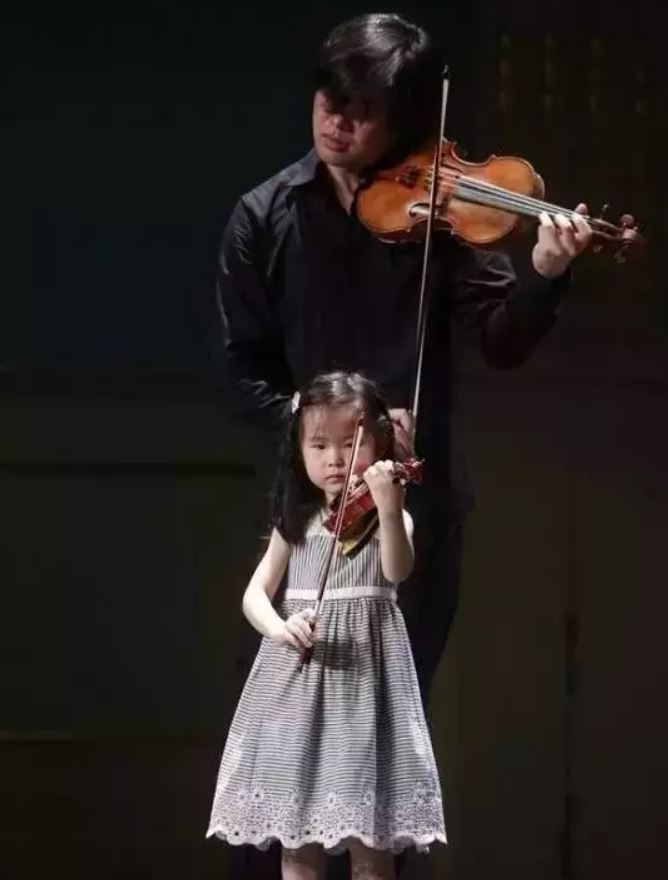 黄蒙拉:练小提琴基本功像在打最难的游戏