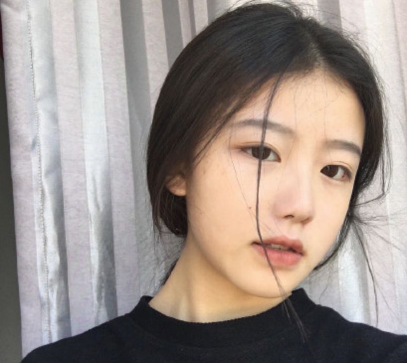 这个单眼皮00后逆天了 KO所有高鼻梁大眼睛网