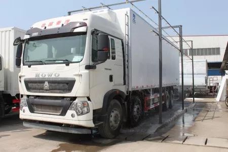 用过“重汽豪沃T5G冷藏车”再去聊谁是“时效之王”
