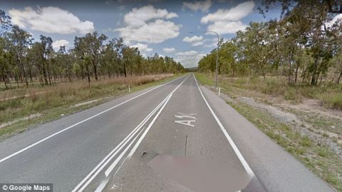 澳洲一段高速公路“融化”：沥青裹满汽车轮胎 60多名司机中招