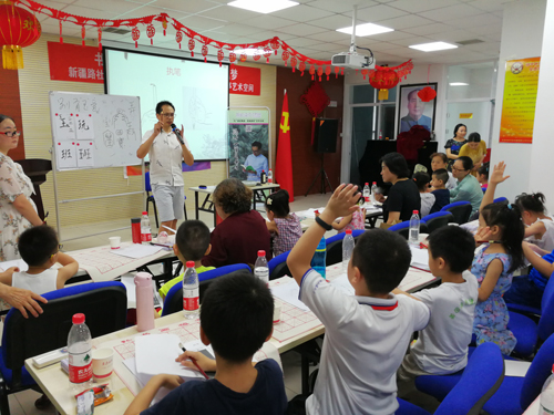 新疆路社区五爱教育阵地、快乐营地开营仪式