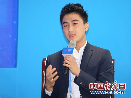 港澳台三大富二代霍启刚何猷君蔡绍中在